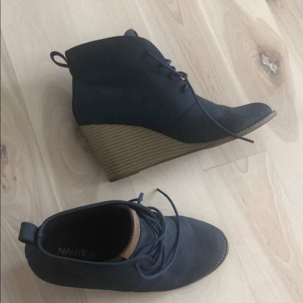 Nautica Lace Up Wedged Boots